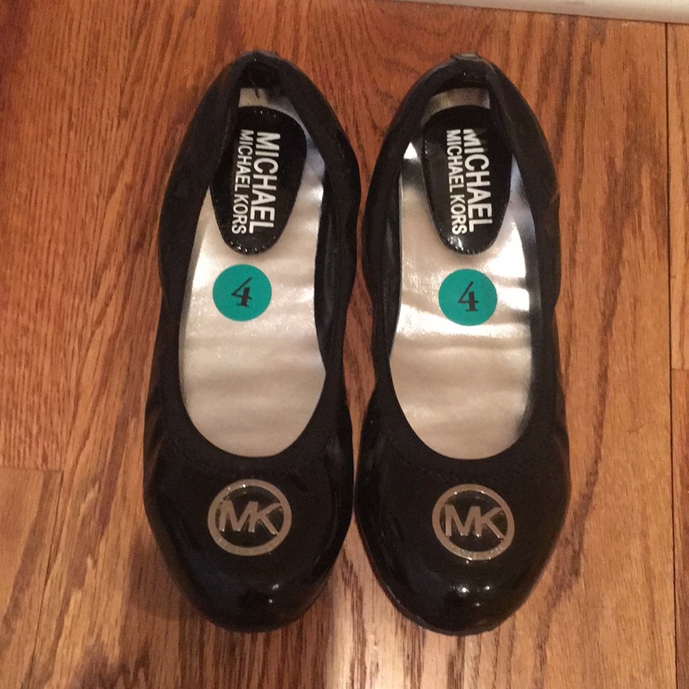 Girls flats